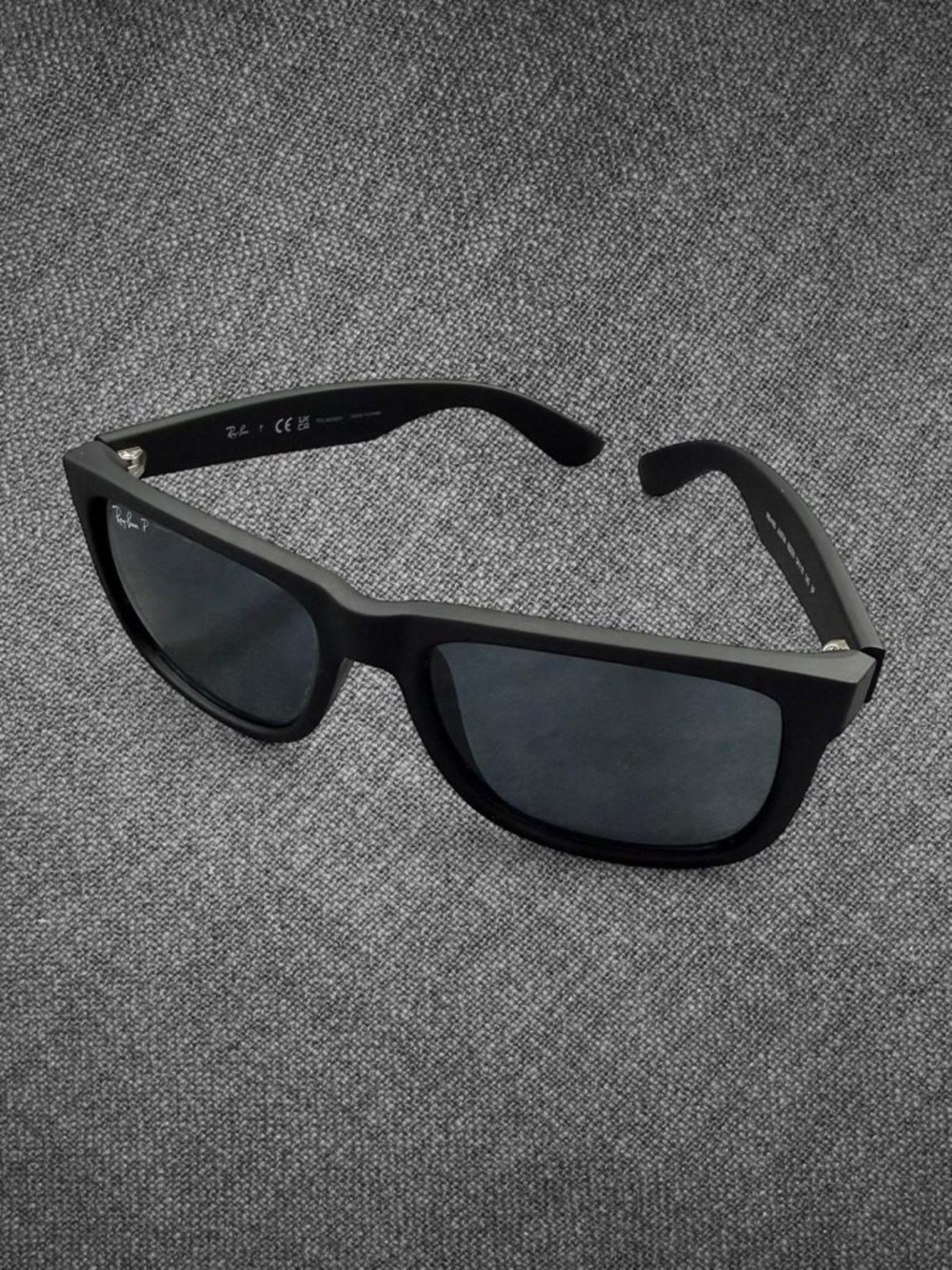 Ray‑Ban Justin RB4165 Polarized Black Sunglasses With Case